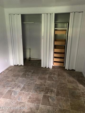 326 Middle Road Crown Point NY 12928