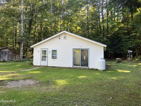 326 Middle Road Crown Point NY 12928