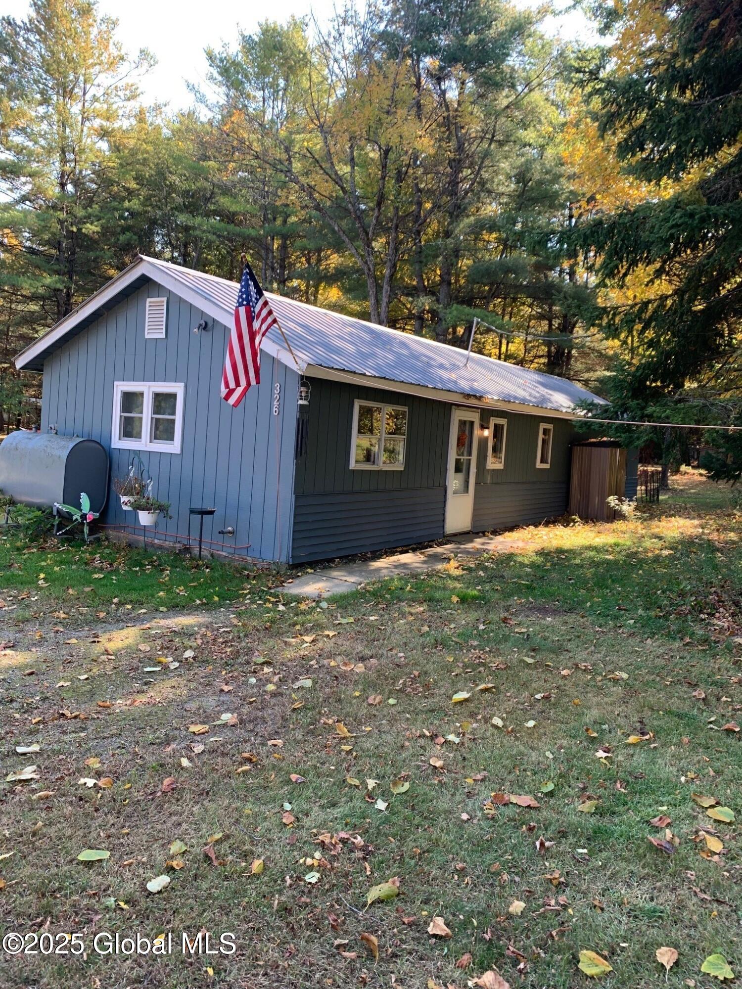 326 Middle Road Crown Point NY 12928