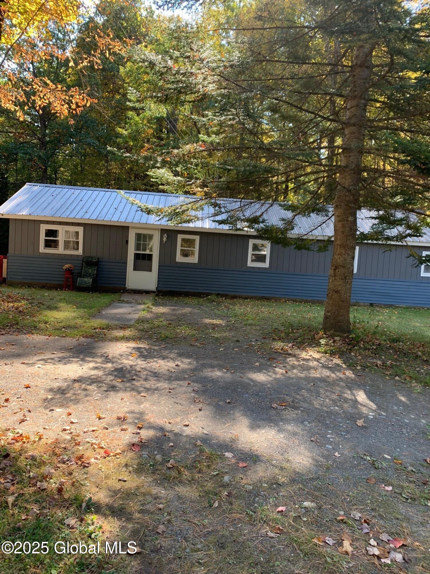 326 Middle Road Crown Point NY 12928