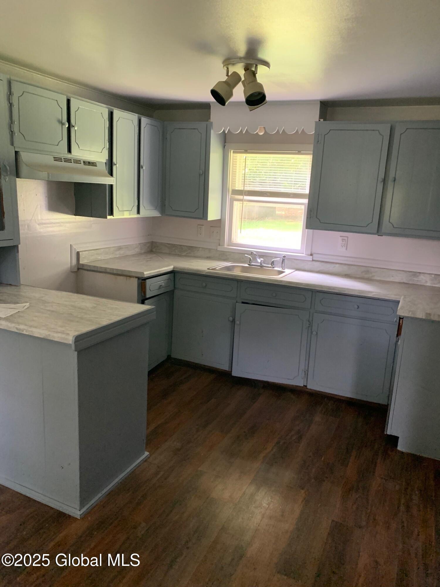 326 Middle Road Crown Point NY 12928
