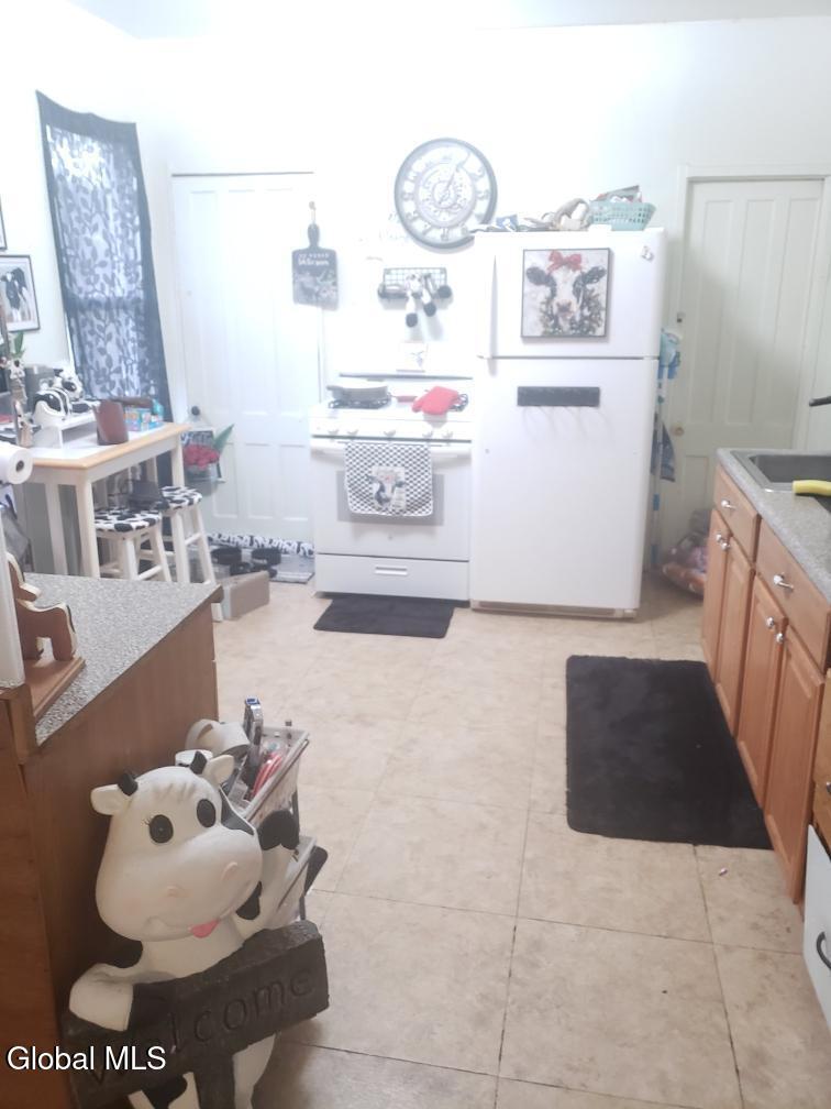 87 Yale Street Gloversville NY 12078