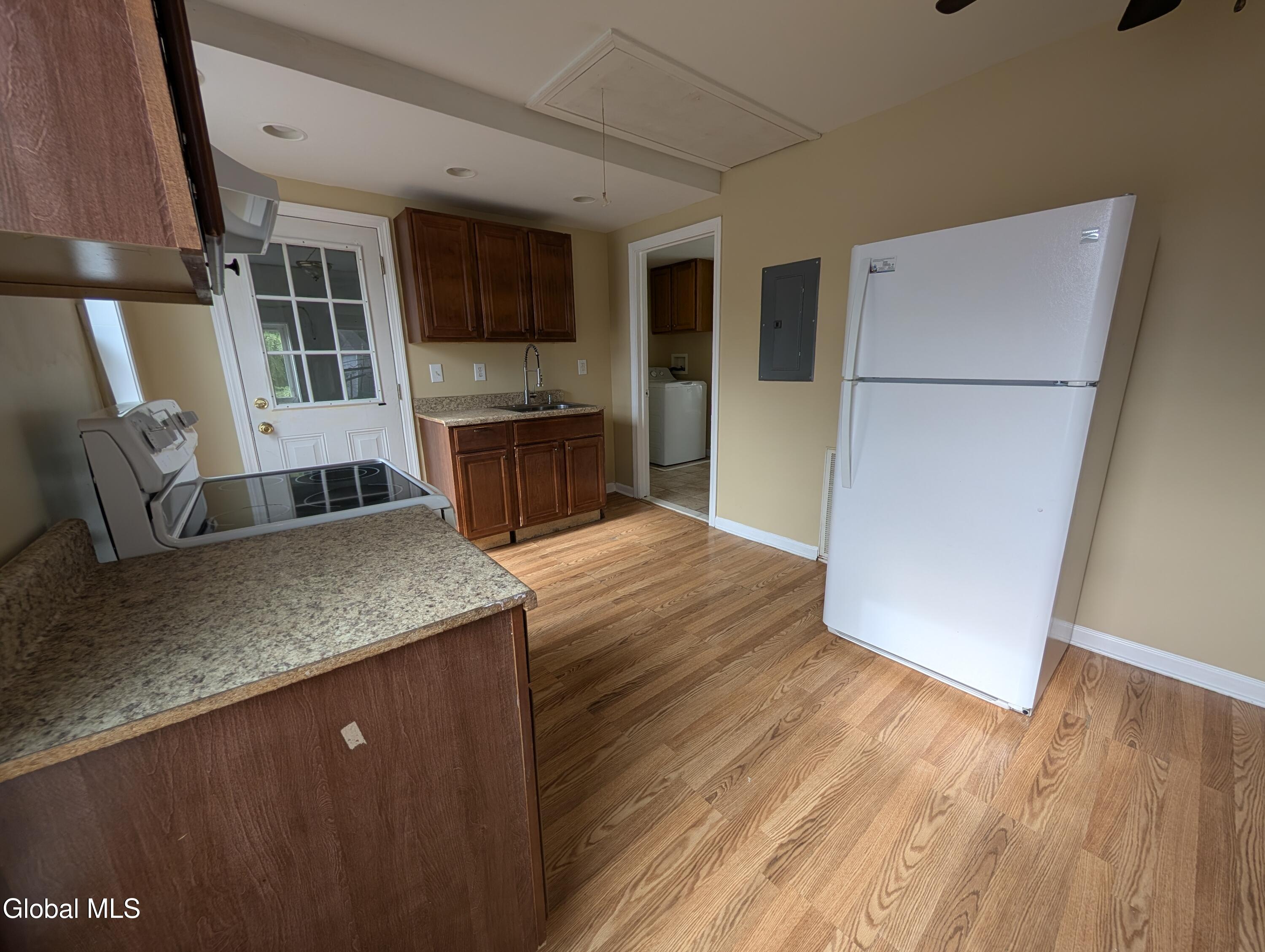 233 Park Place Schenectady NY 12305