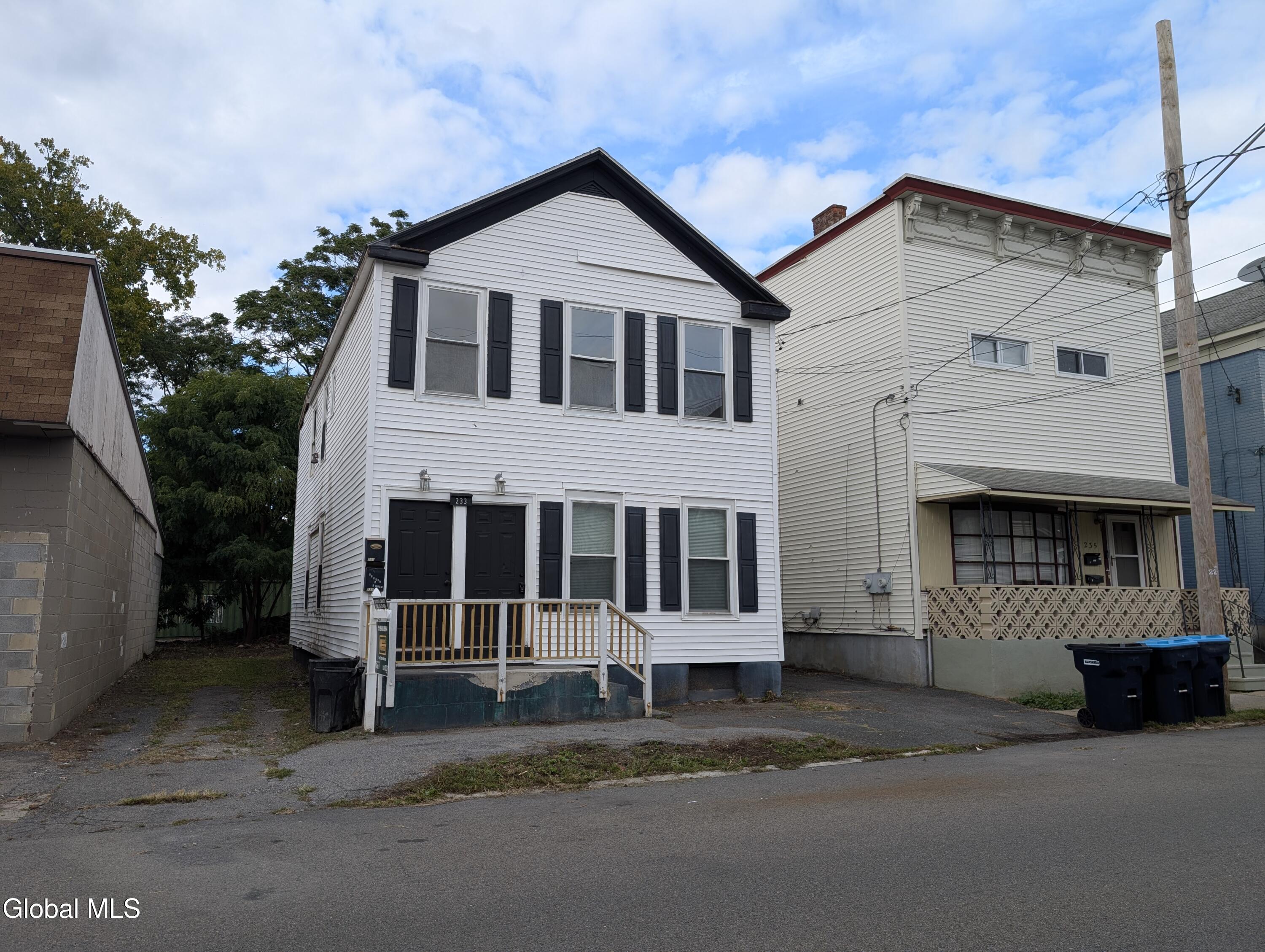 233 Park Place Schenectady NY 12305