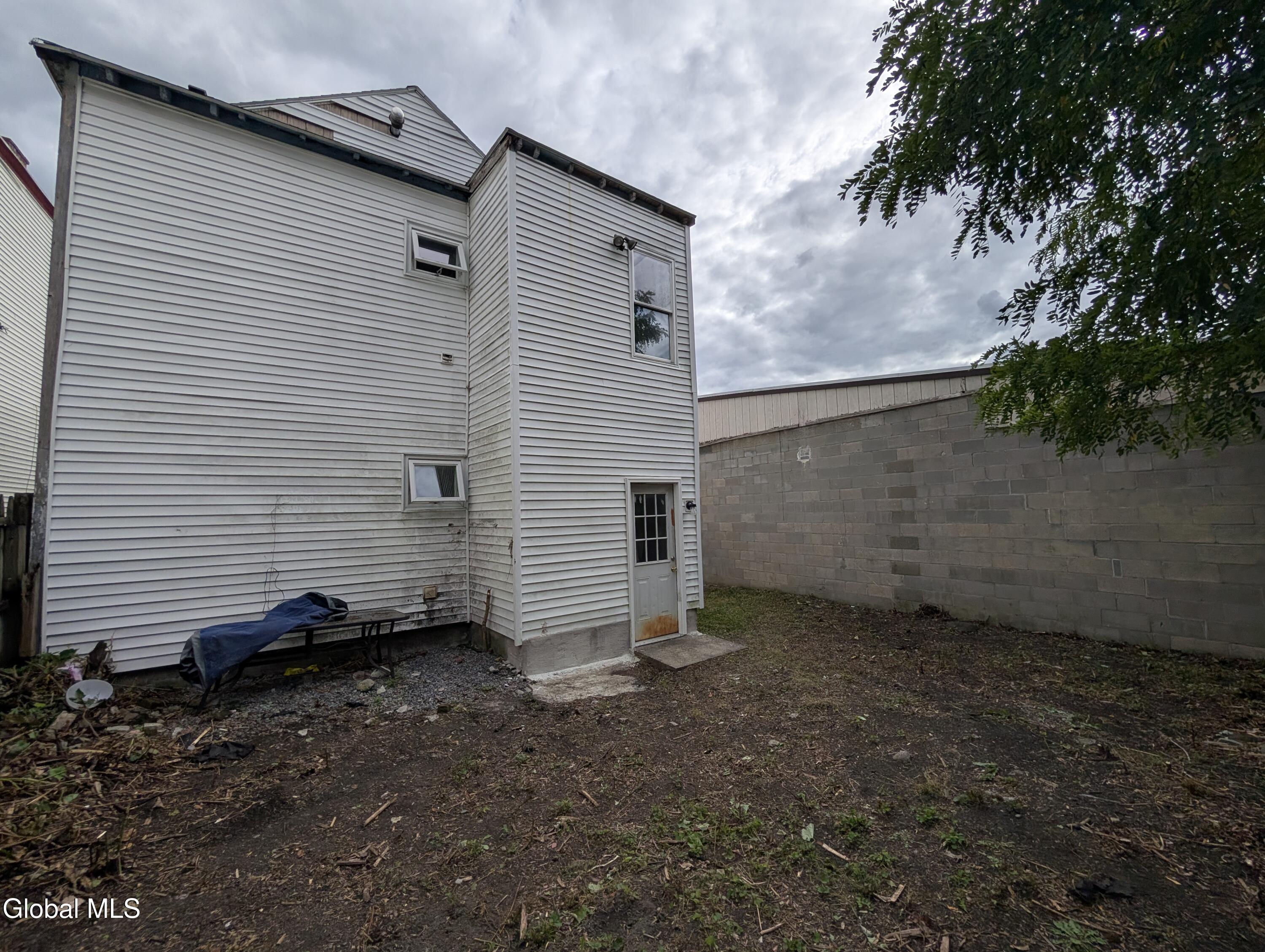 233 Park Place Schenectady NY 12305