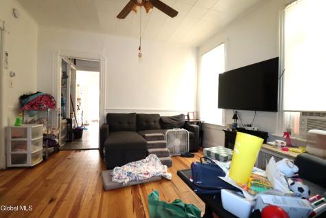 242 Park Place Schenectady NY 12305
