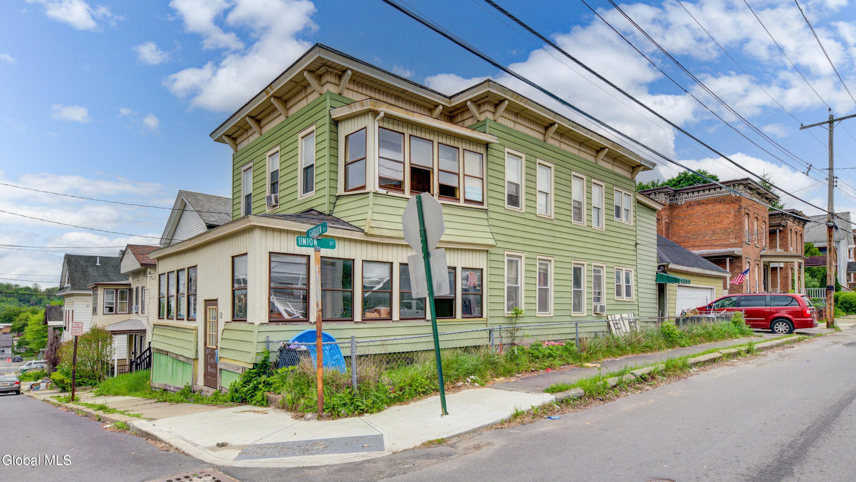 20 Garden Street Amsterdam NY 12010