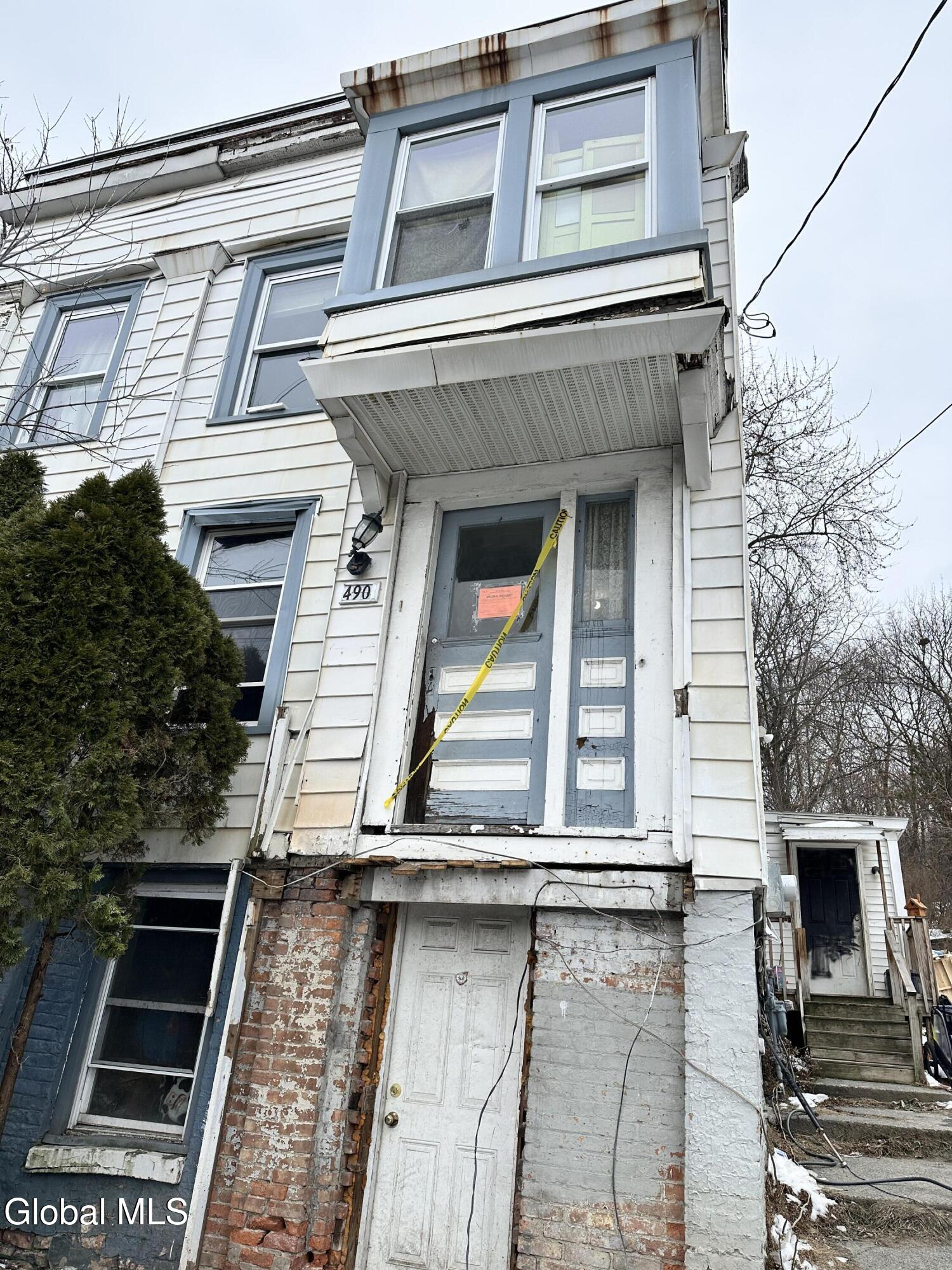 490 4th Street Troy NY 12180