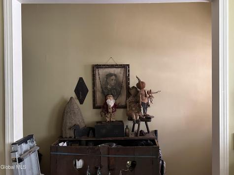6 Ingersoll Avenue Schenectady NY 12305