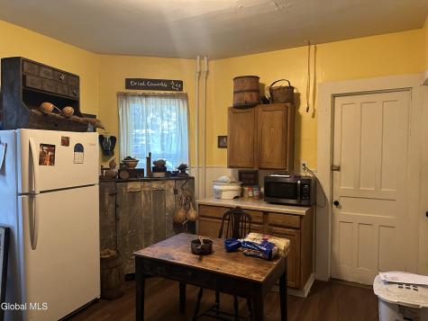 6 Ingersoll Avenue Schenectady NY 12305