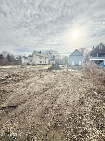 821 Strong Street Schenectady NY 12307