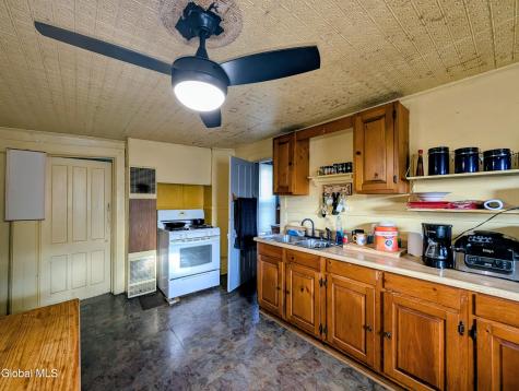 21 Morris Street Cohoes NY 12047