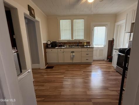 22 E 8th Avenue Gloversville NY 12078