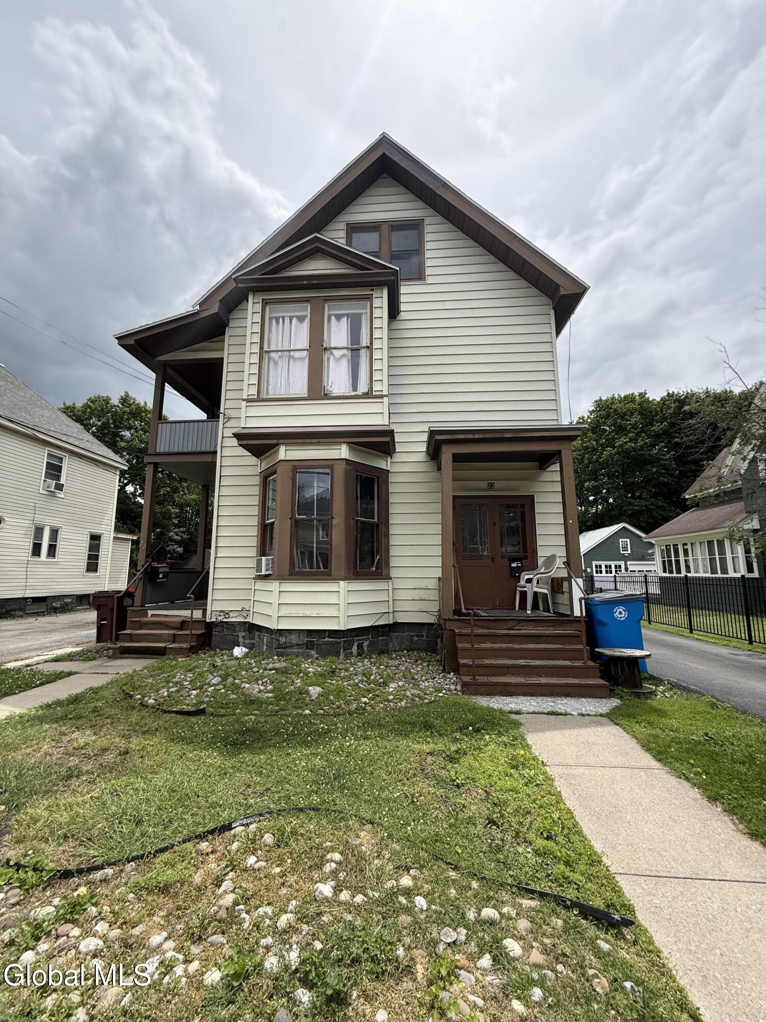 22 E 8th Avenue Gloversville NY 12078