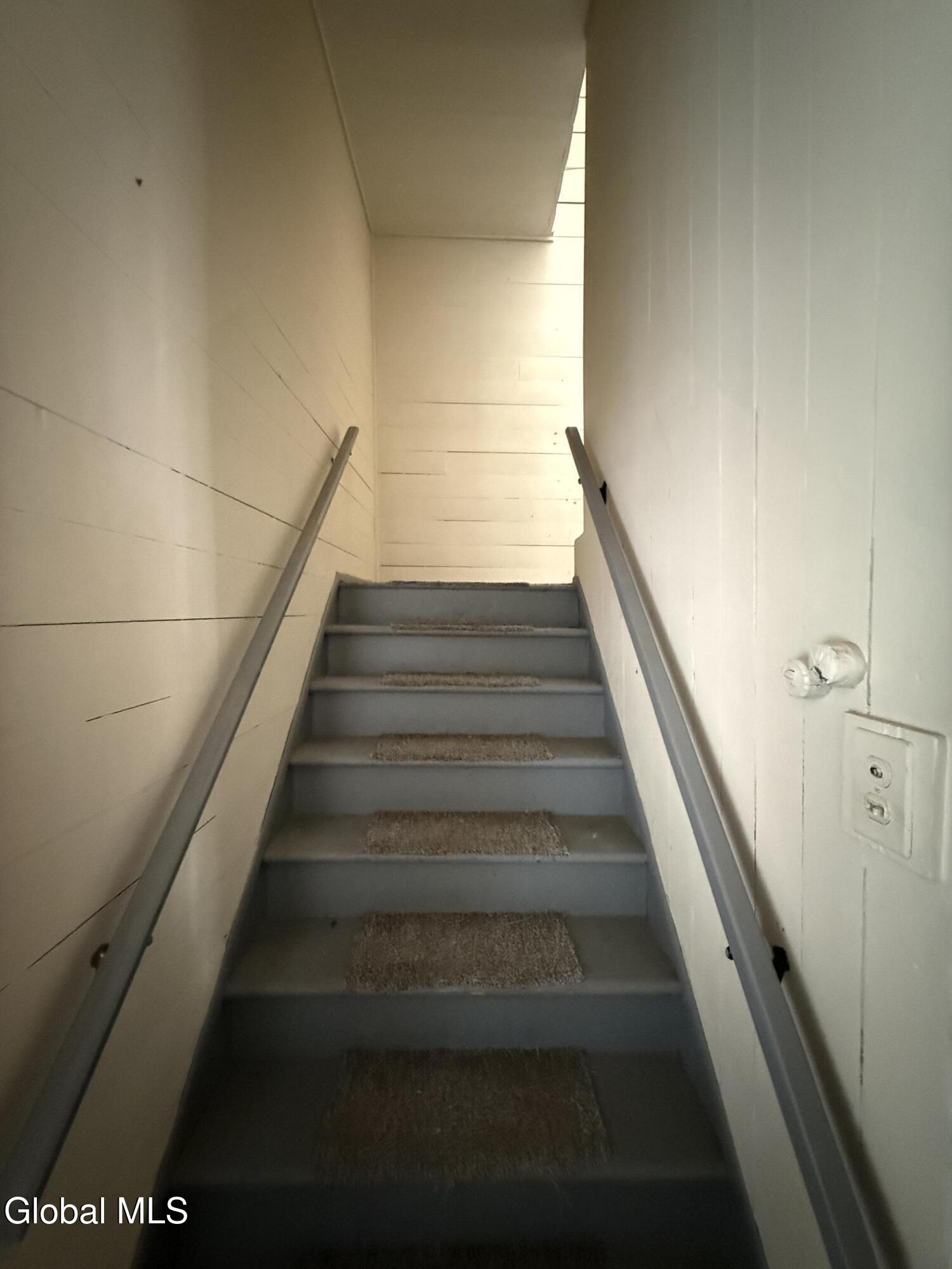 22 E 8th Avenue Gloversville NY 12078