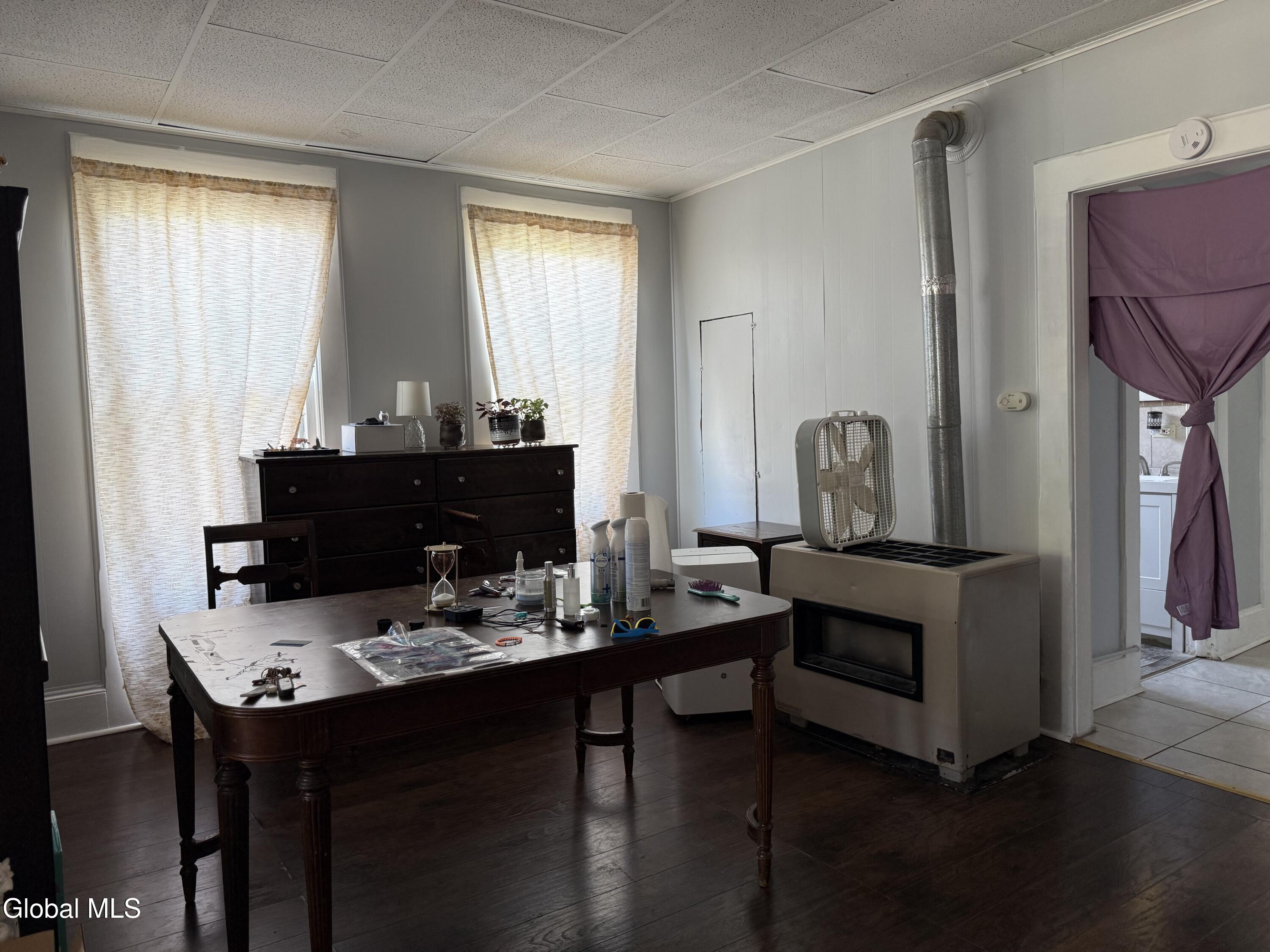 22 E 8th Avenue Gloversville NY 12078