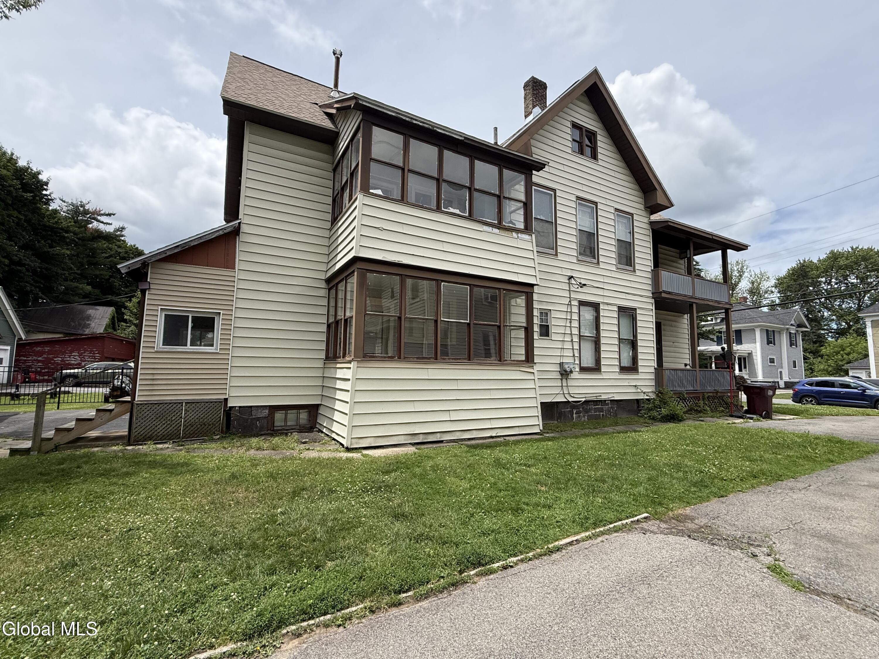22 E 8th Avenue Gloversville NY 12078