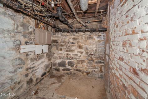 1958 Wabash Avenue Schenectady NY 12306