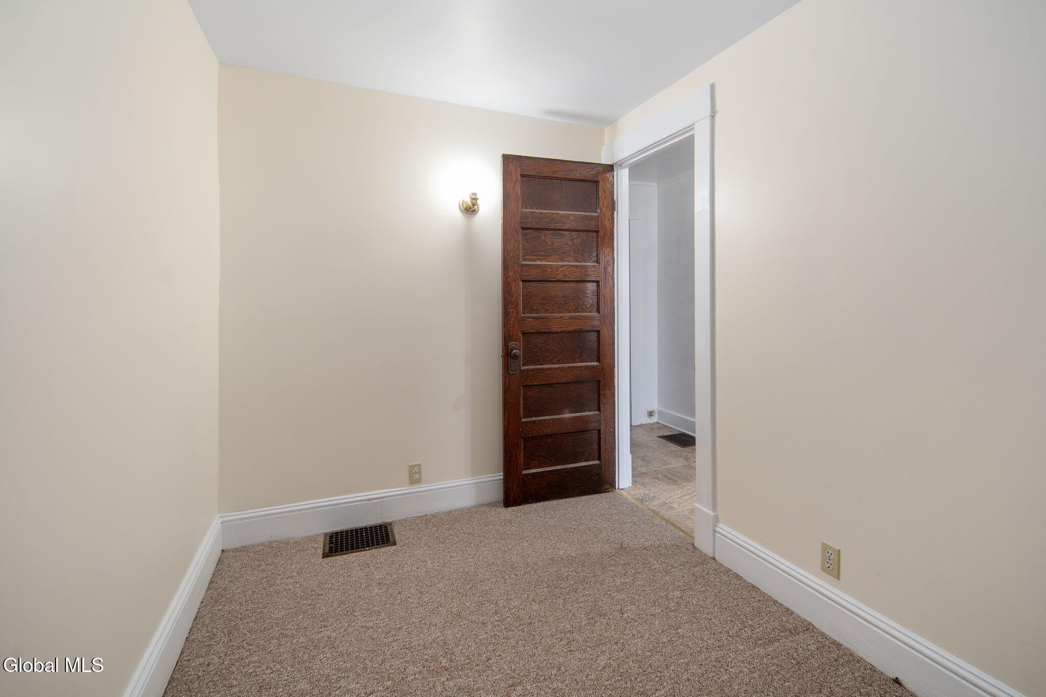 1958 Wabash Avenue Schenectady NY 12306