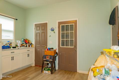 943 State Street Schenectady NY 12307