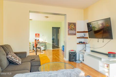 943 State Street Schenectady NY 12307