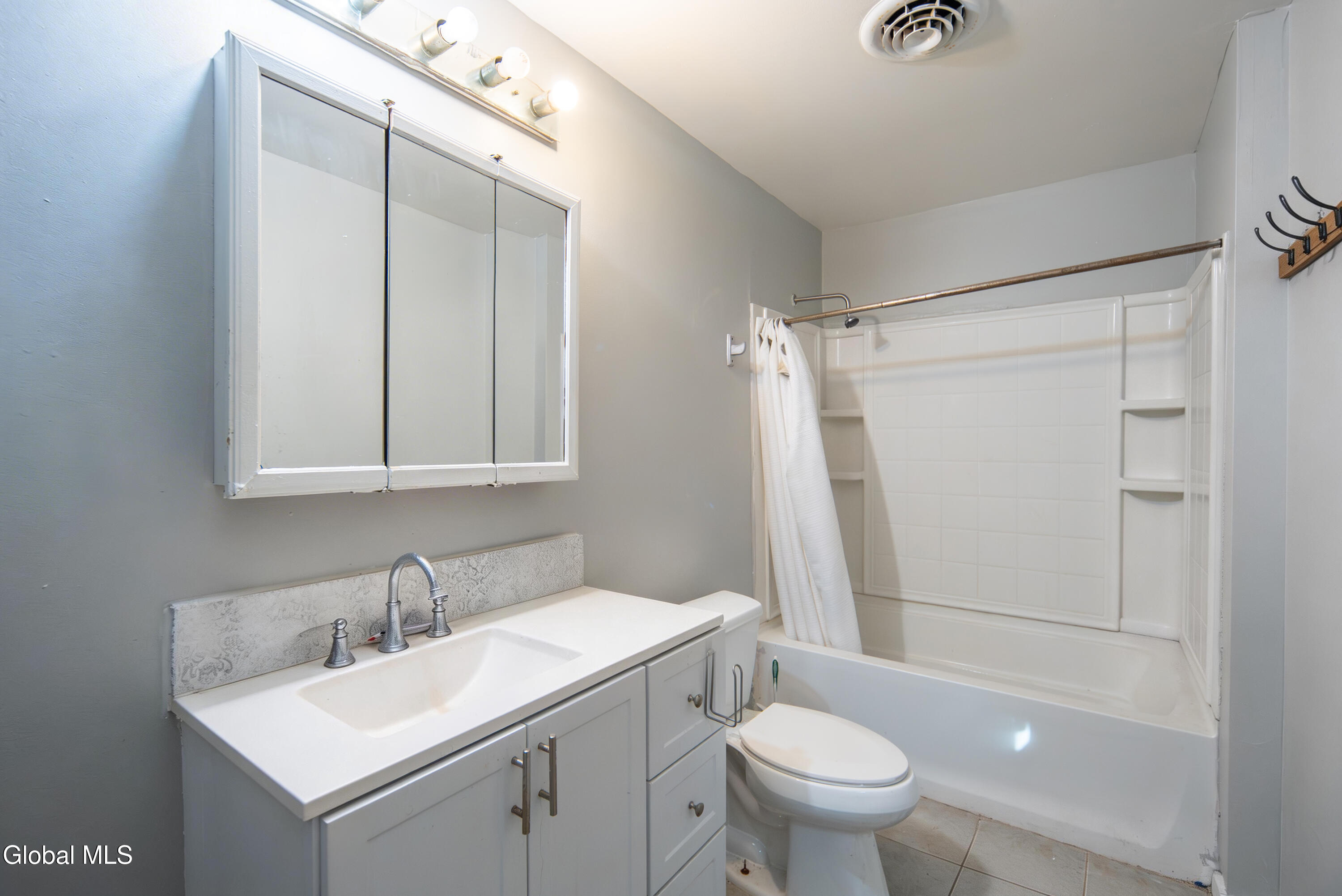 61 Tyler Street Troy NY 12180