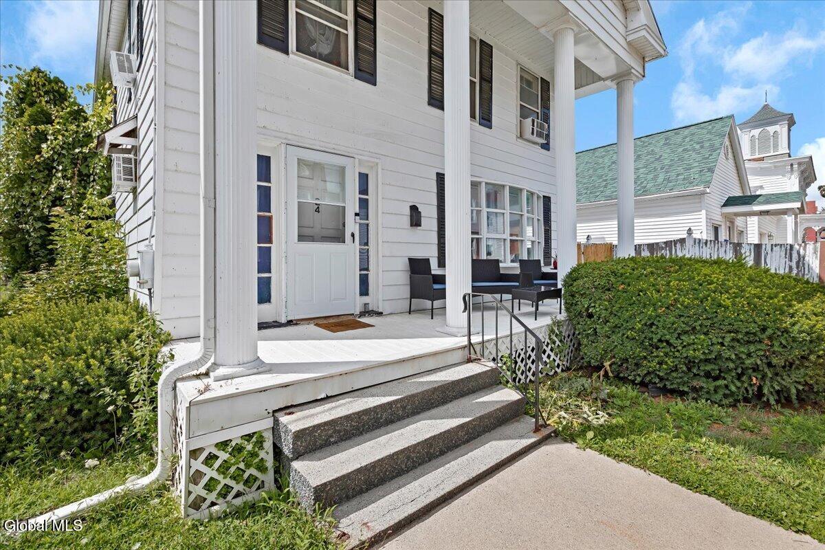 24 3rd Street Waterford NY 12188