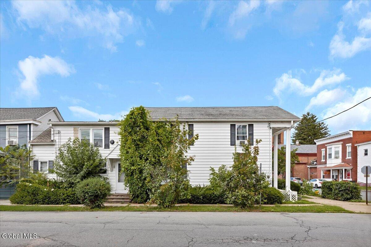 24 3rd Street Waterford NY 12188
