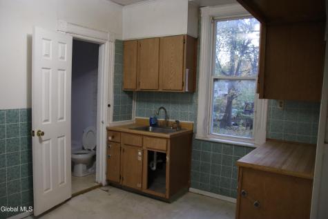 860 Washington Avenue Albany NY 12203