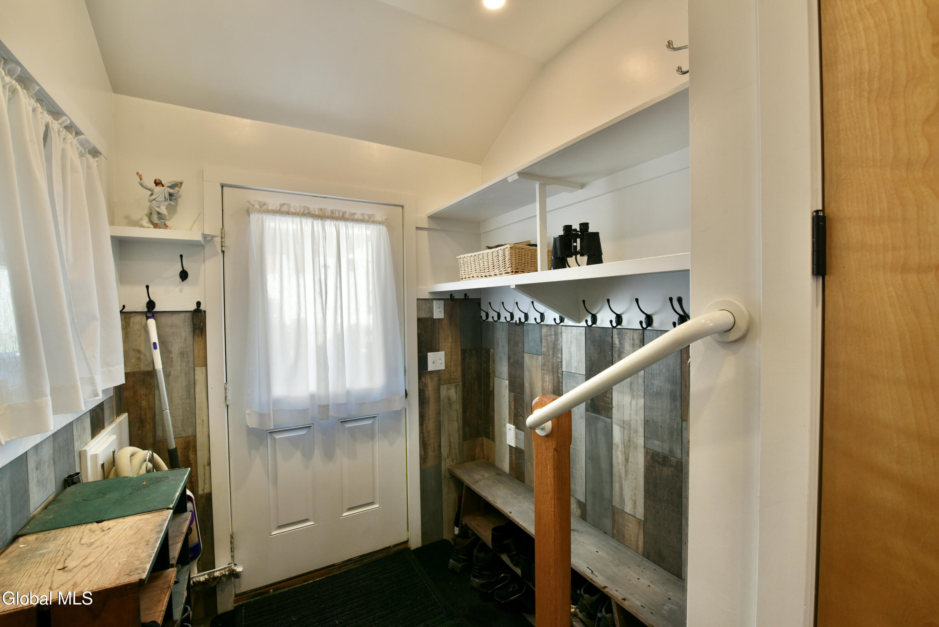 28-30 1st Street Castleton On Hudson NY 12033
