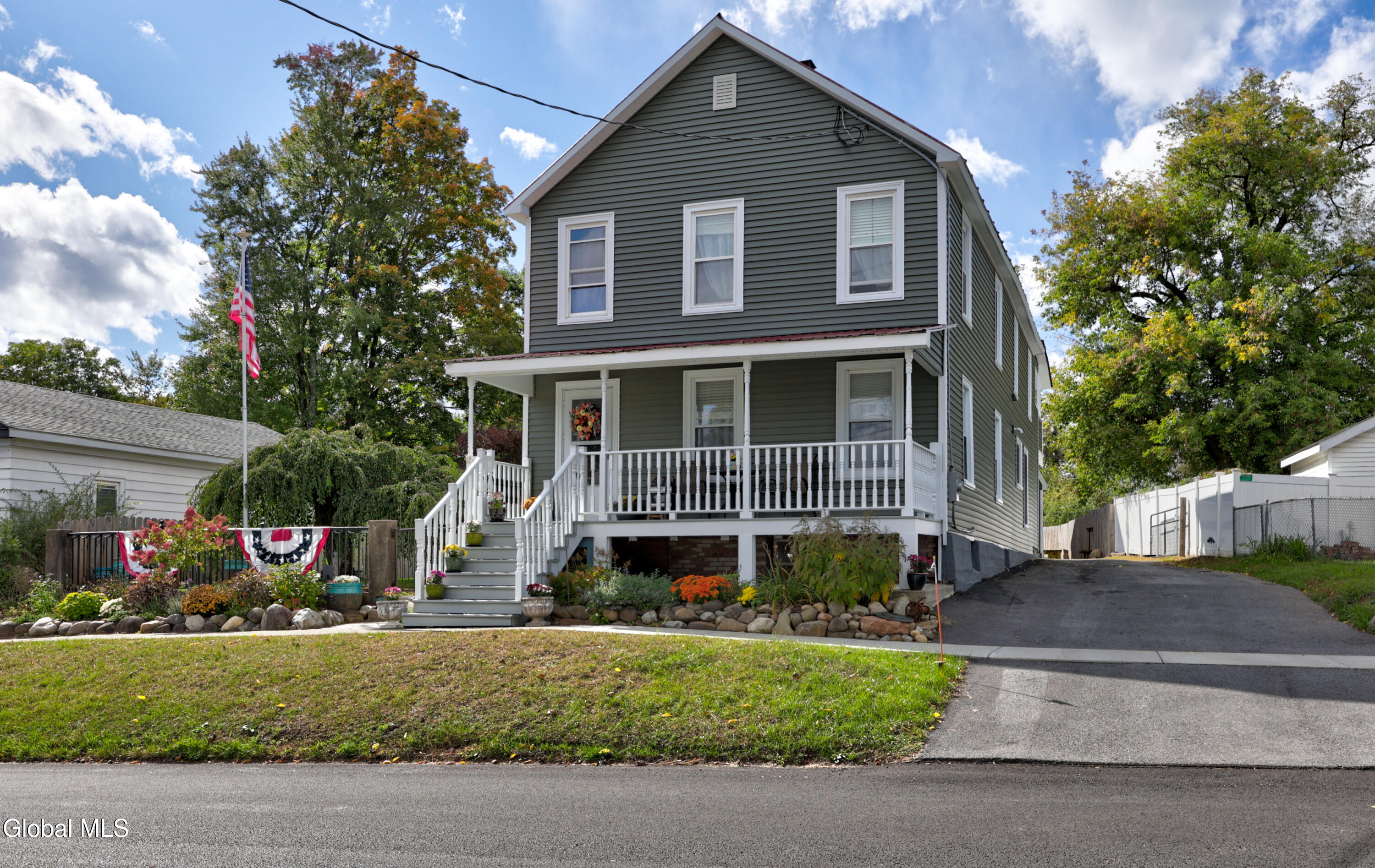 47 Benedict Street Saratoga Springs NY 12866