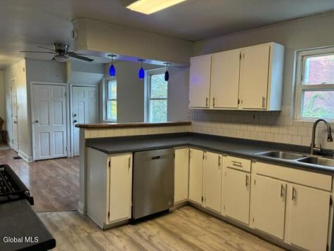 1572 3rd Street Rensselaer NY 12144