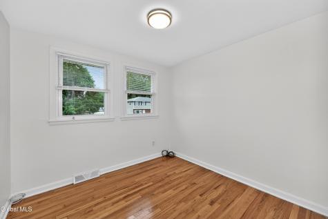 30 Commodore Street Albany NY 12205