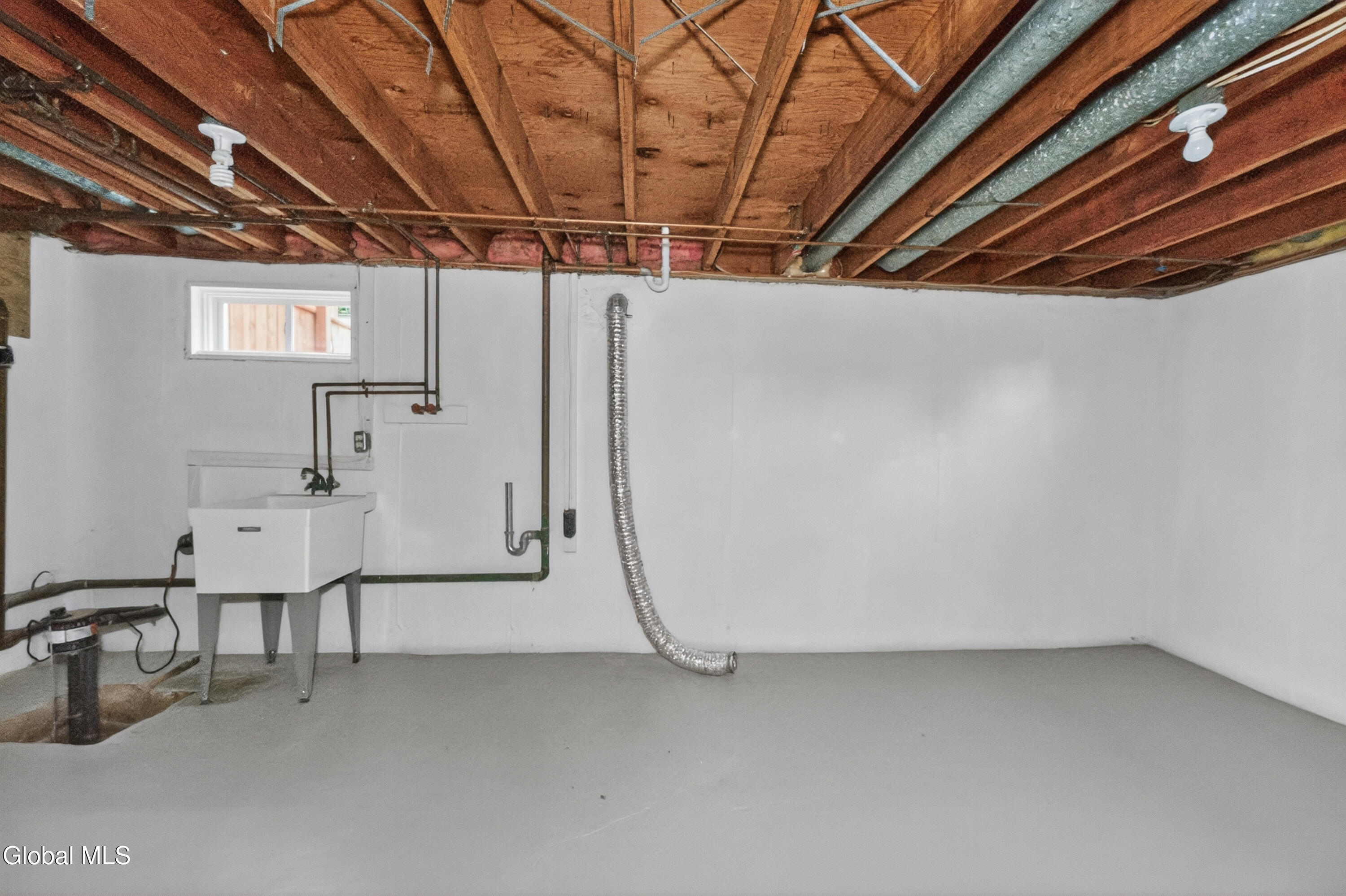 30 Commodore Street Albany NY 12205