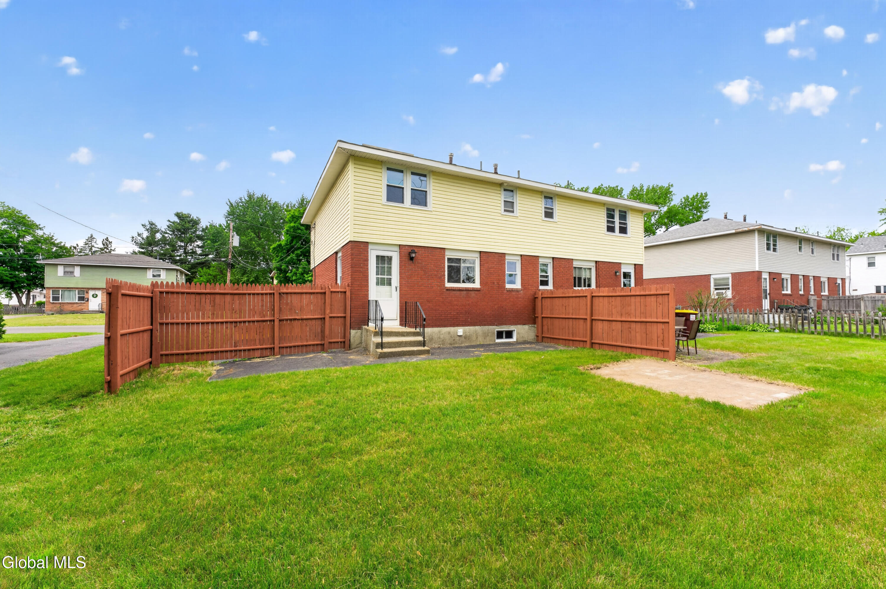 30 Commodore Street Albany NY 12205