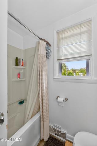 30 Commodore Street Albany NY 12205