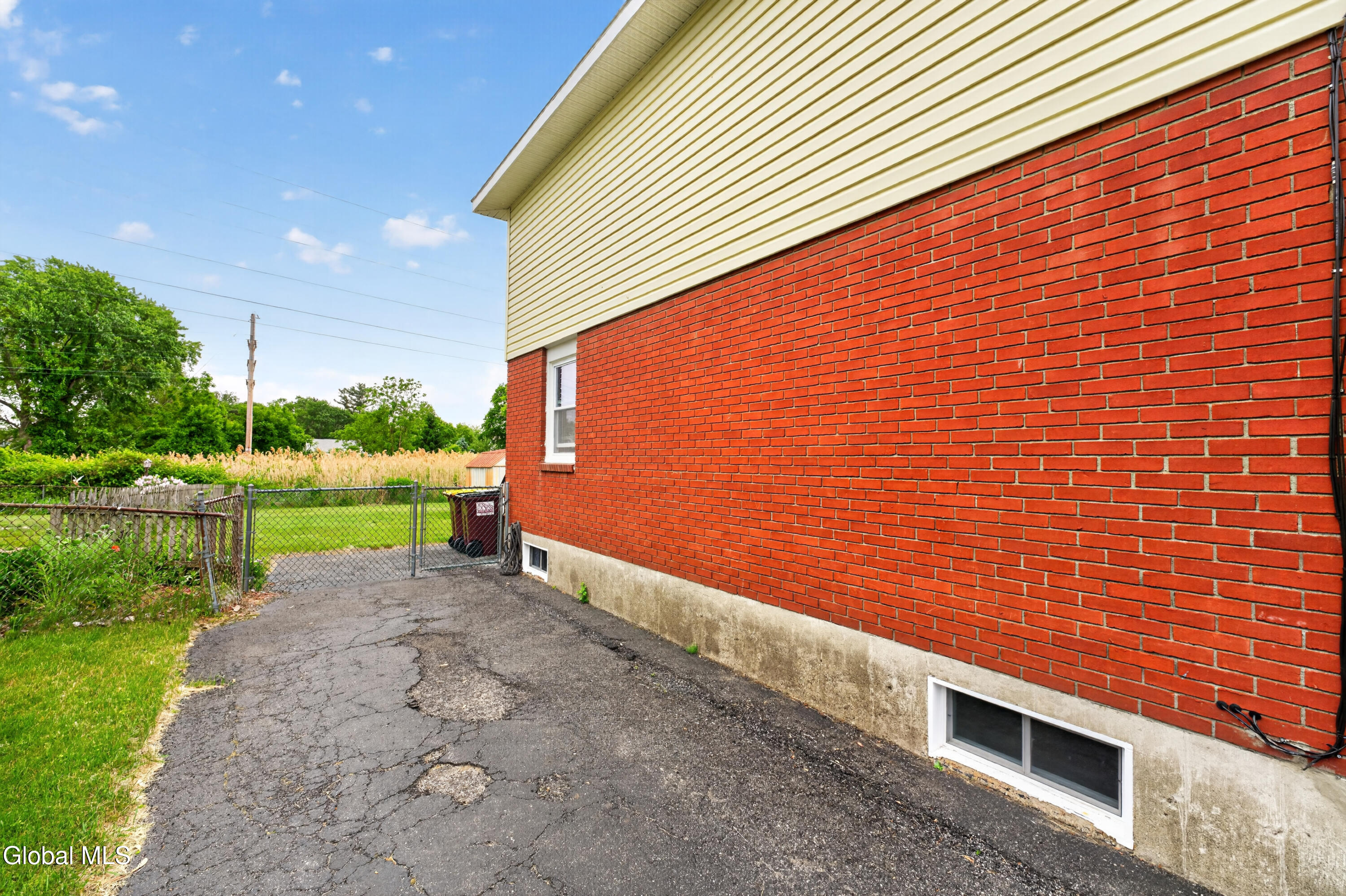 30 Commodore Street Albany NY 12205