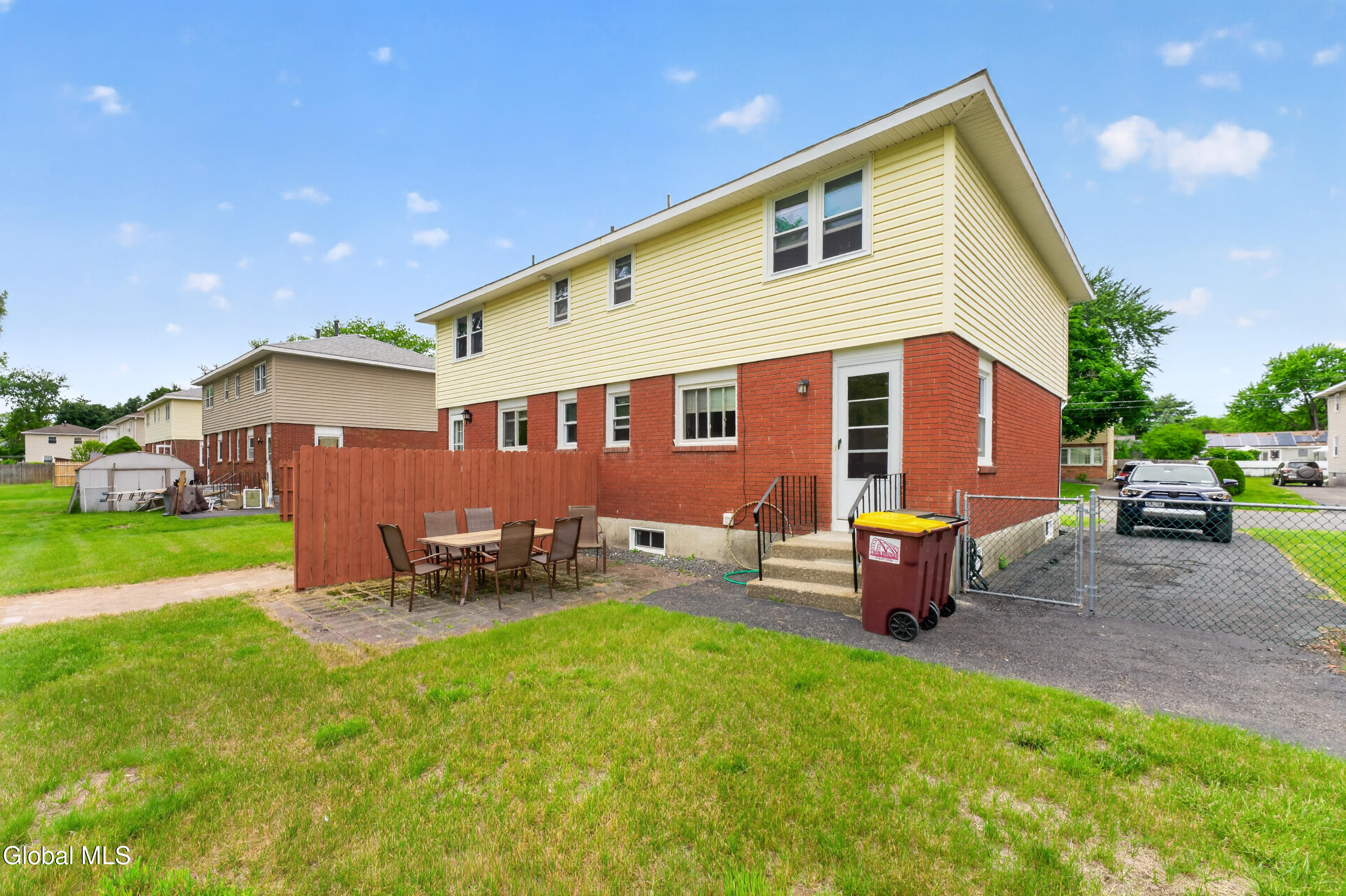 30 Commodore Street Albany NY 12205