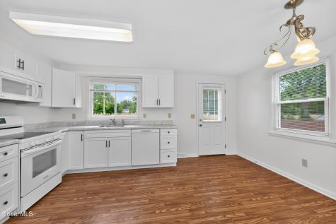 30 Commodore Street Albany NY 12205