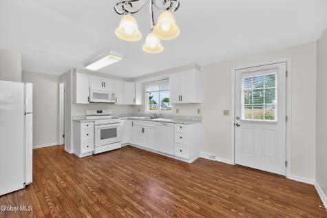 30 Commodore Street Albany NY 12205