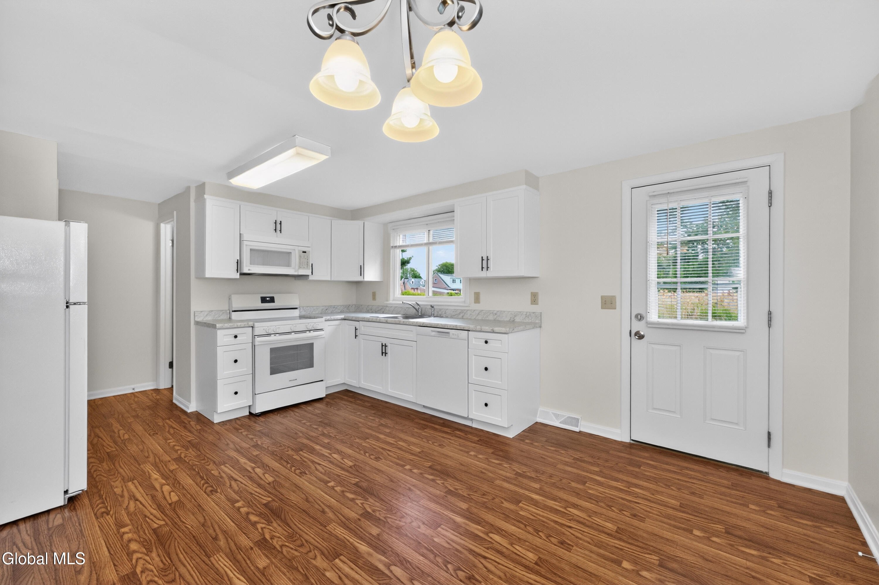 30 Commodore Street Albany NY 12205