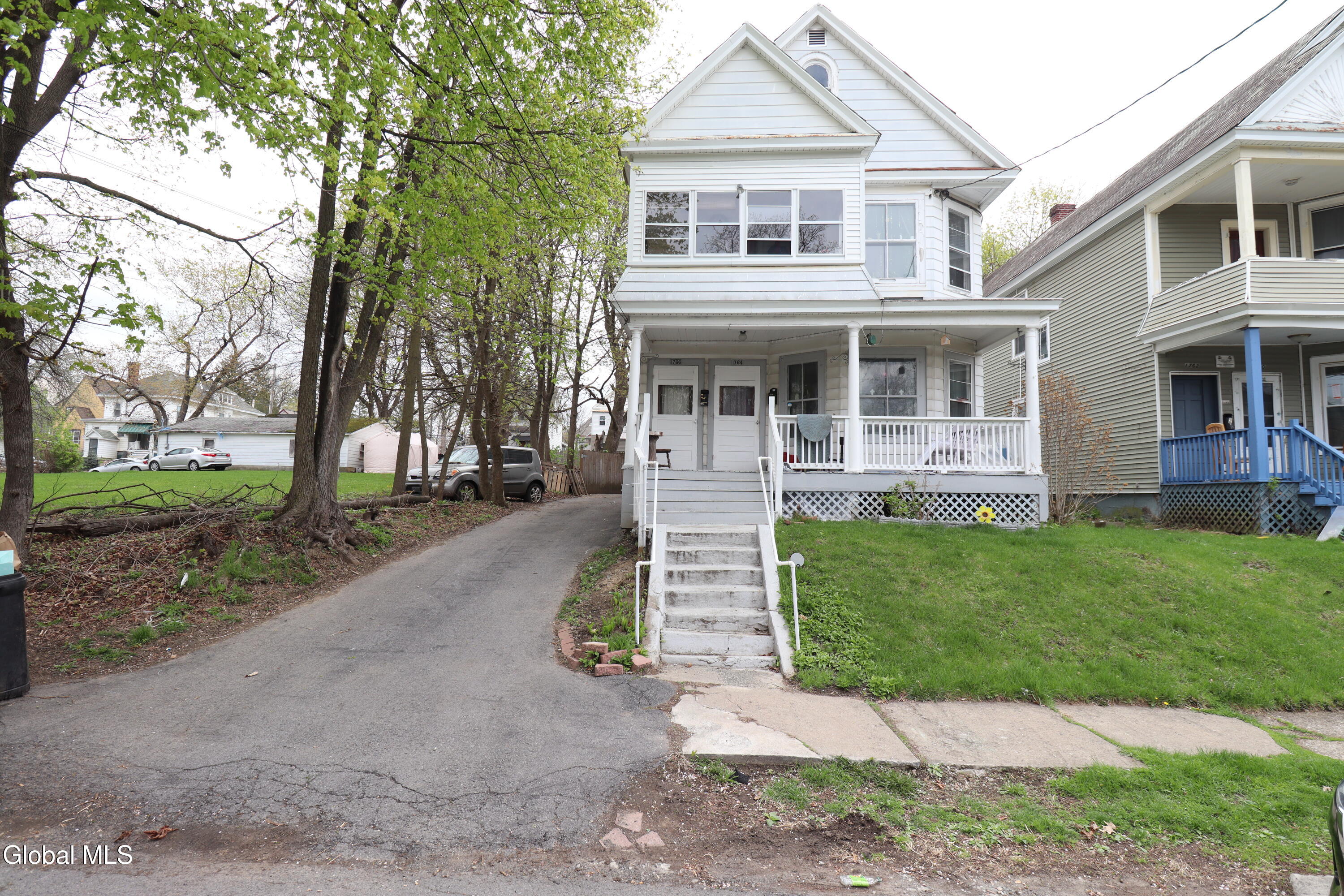 1764 Avenue B Schenectady NY 12308