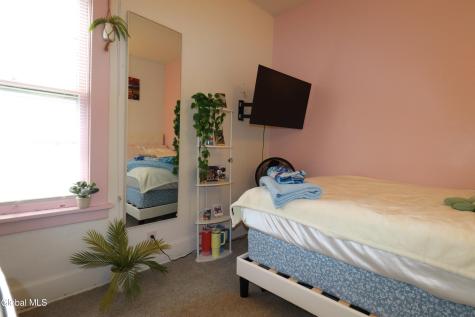 1764 Avenue B Schenectady NY 12308