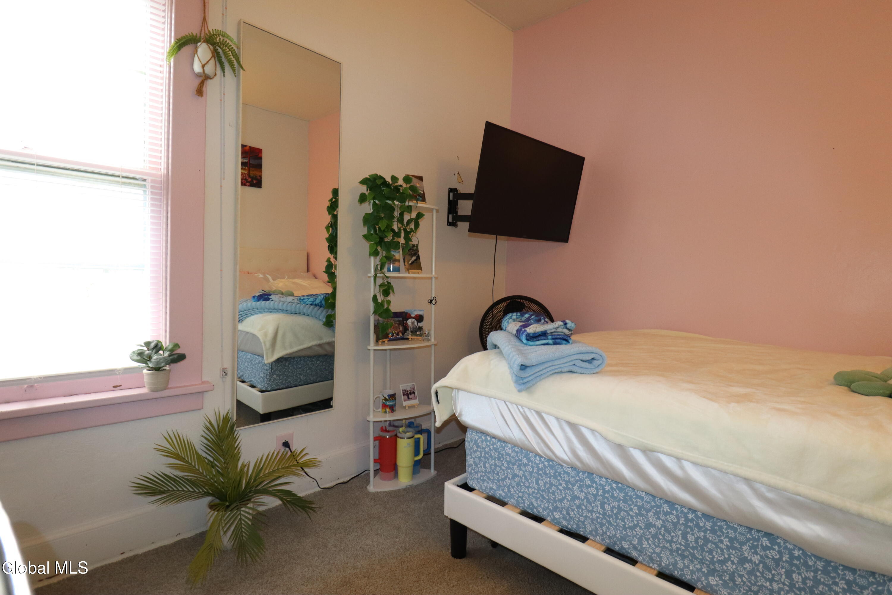 1764 Avenue B Schenectady NY 12308