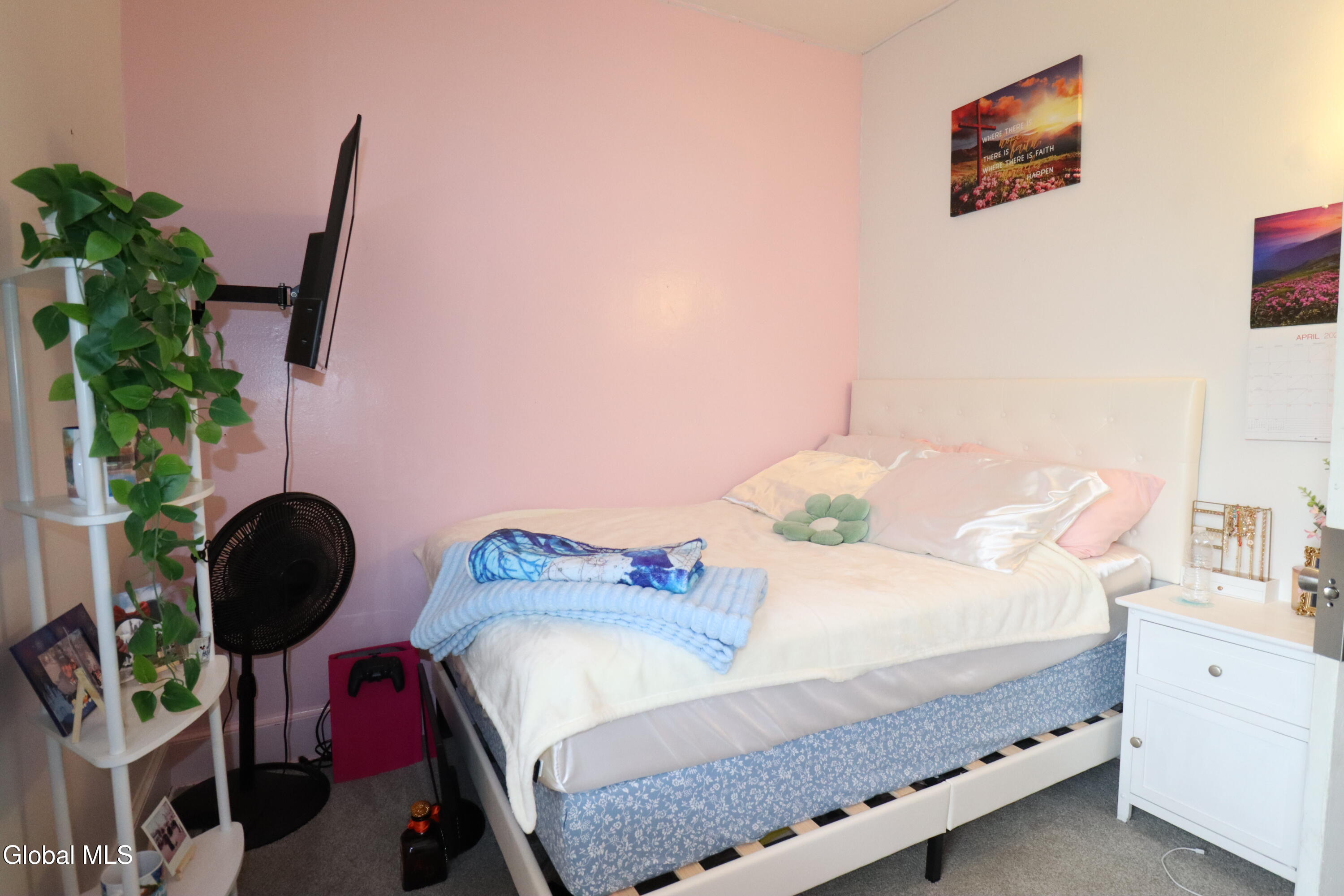 1764 Avenue B Schenectady NY 12308