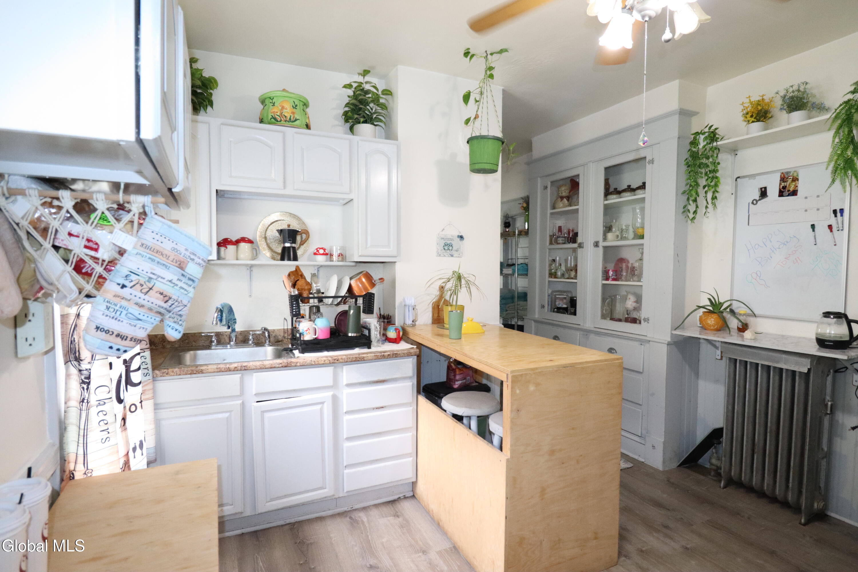 1764 Avenue B Schenectady NY 12308