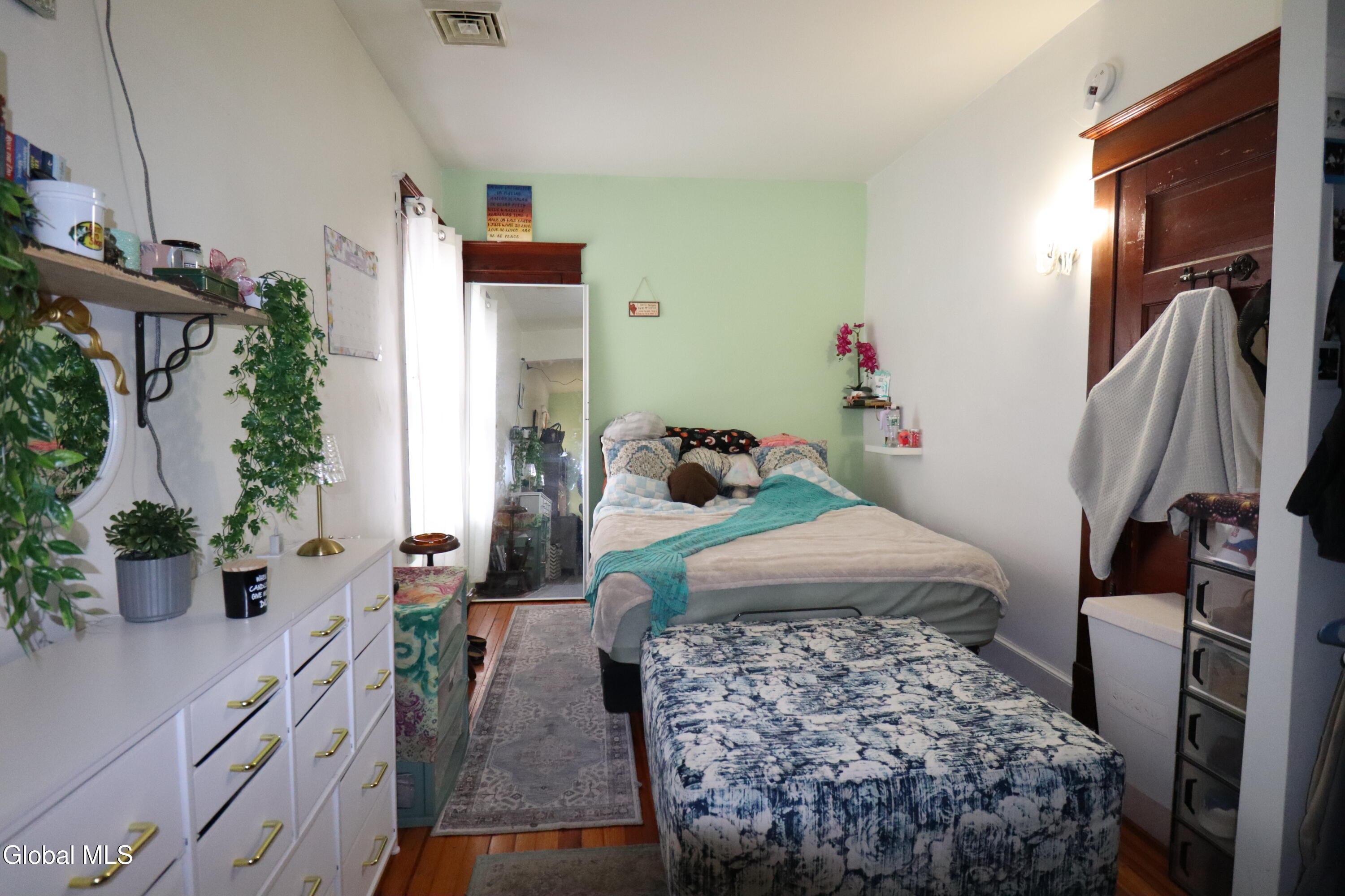 1764 Avenue B Schenectady NY 12308