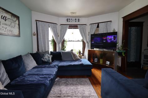 1764 Avenue B Schenectady NY 12308