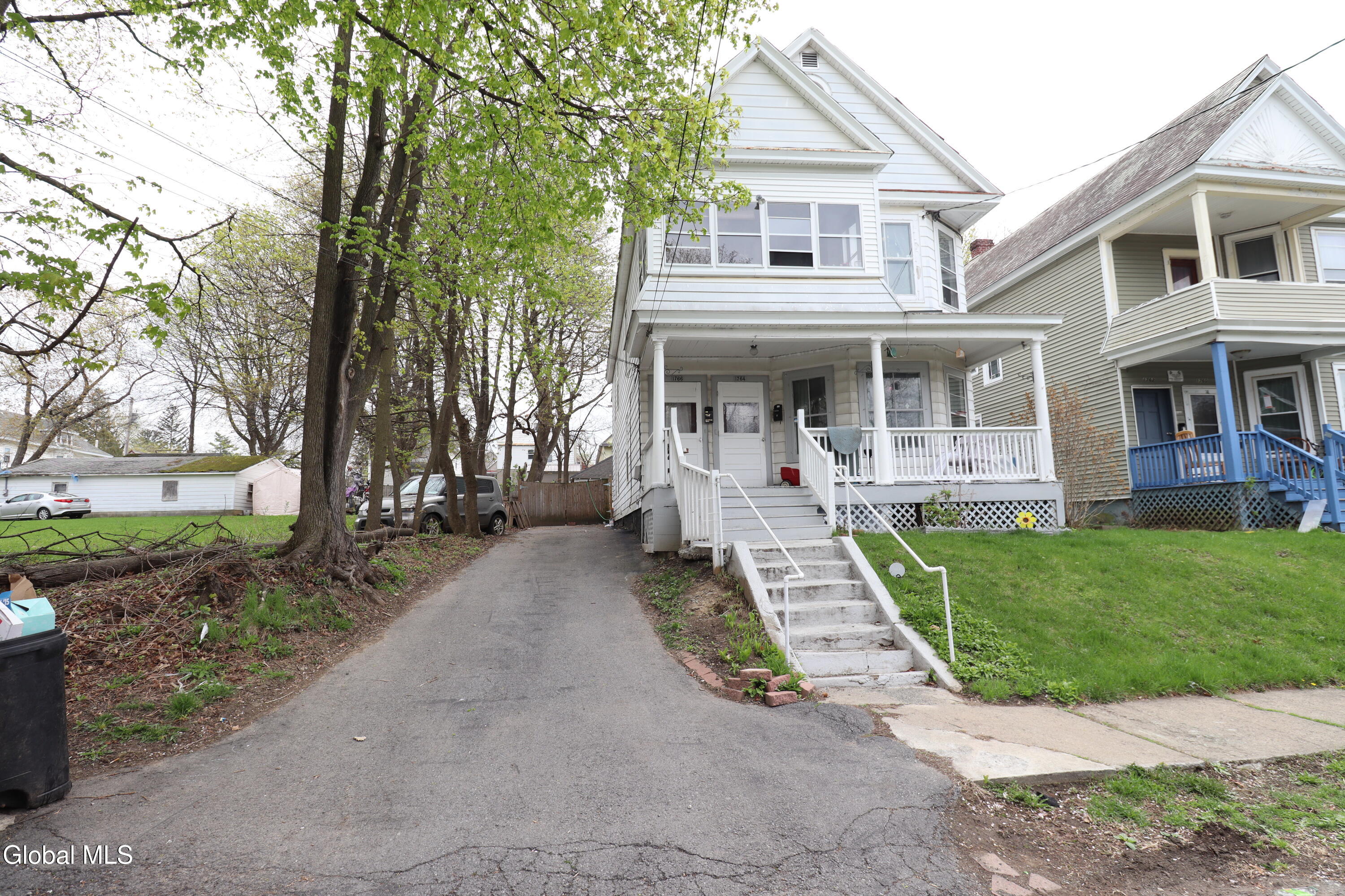 1764 Avenue B Schenectady NY 12308