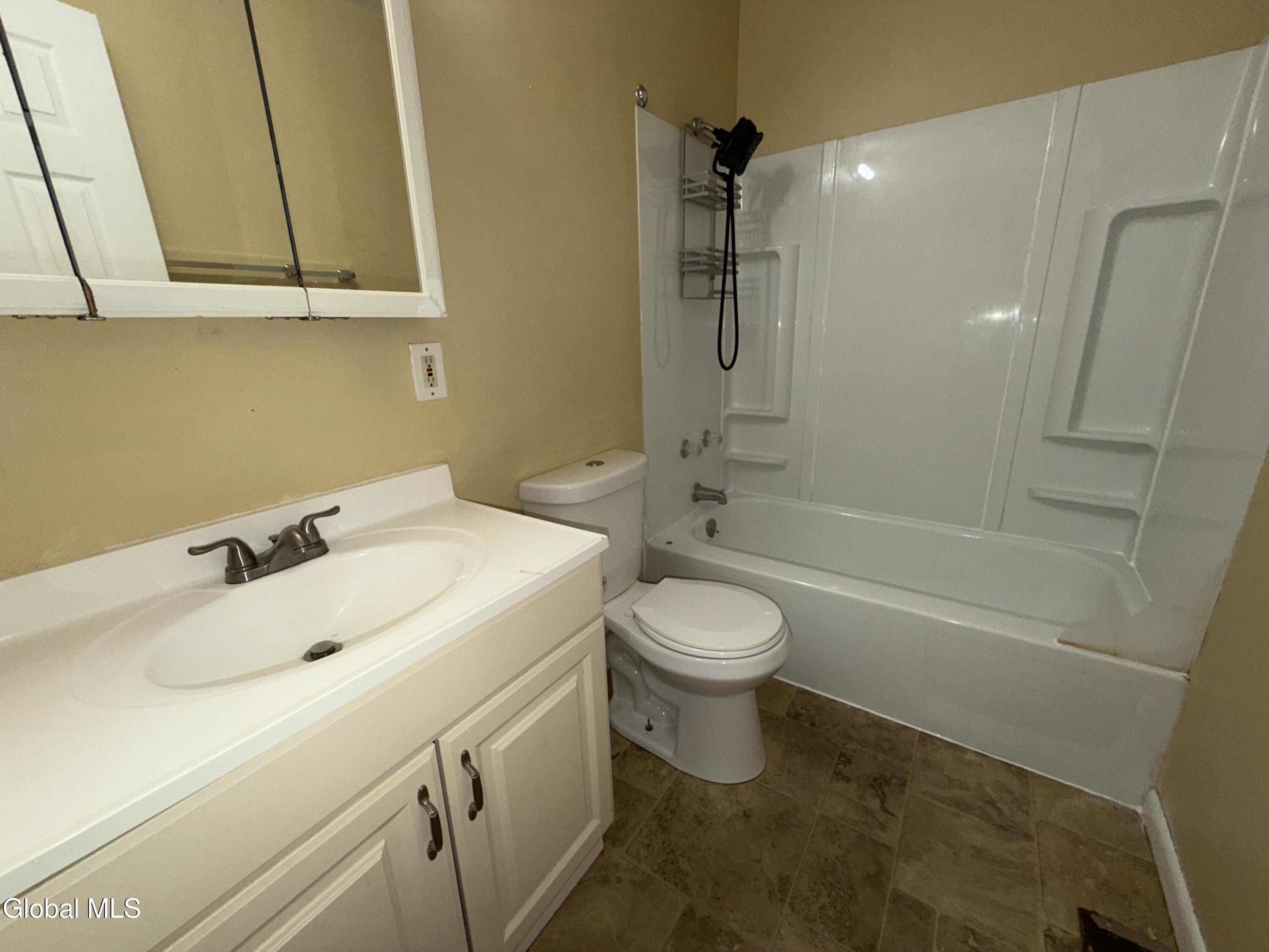 124 Mann Avenue Troy NY 12180